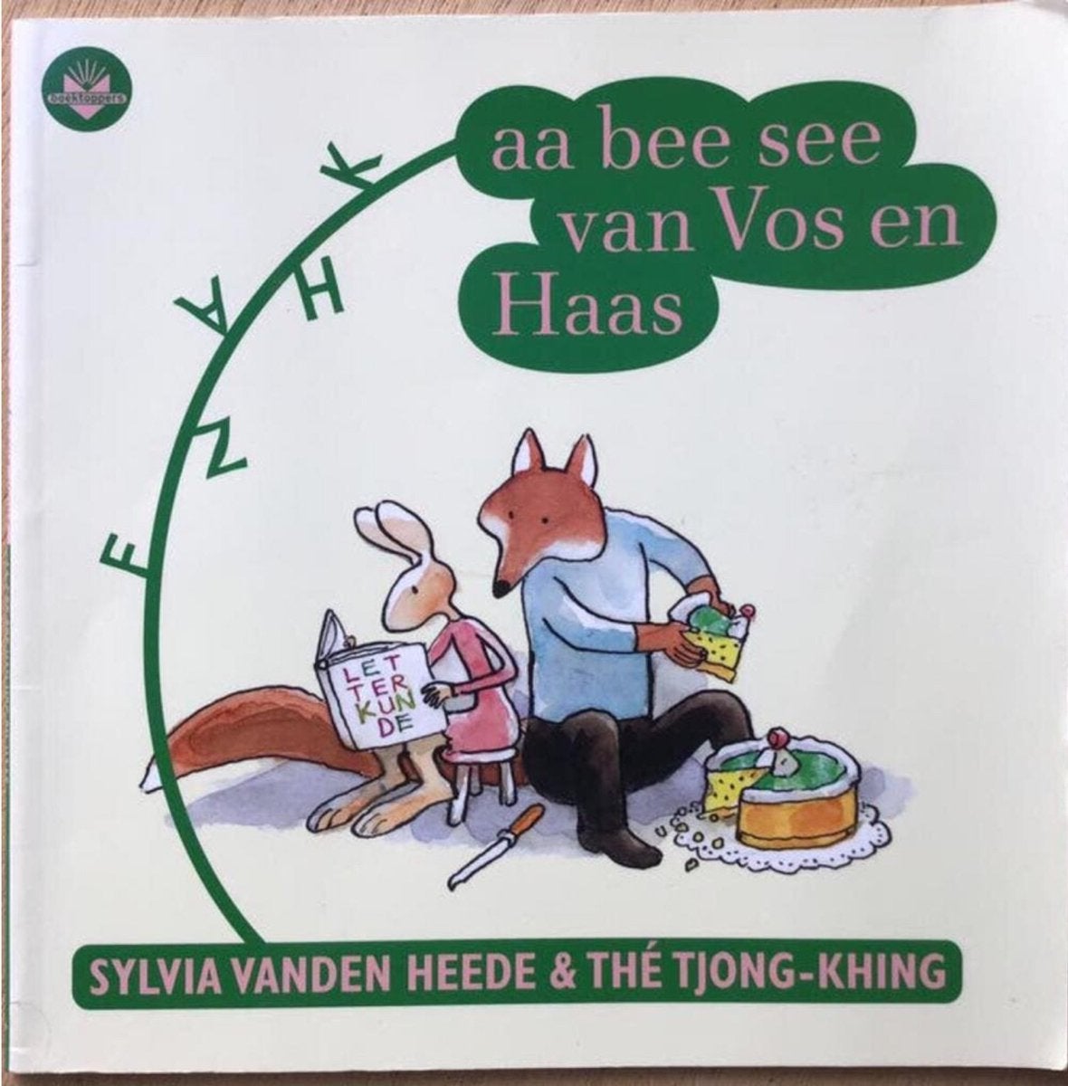 Boek aa bee see van Vos en Haas - Sylvia vanden Heede - ZGAN, Ophalen of Verzenden, Zo goed als nieuw, Fictie algemeen