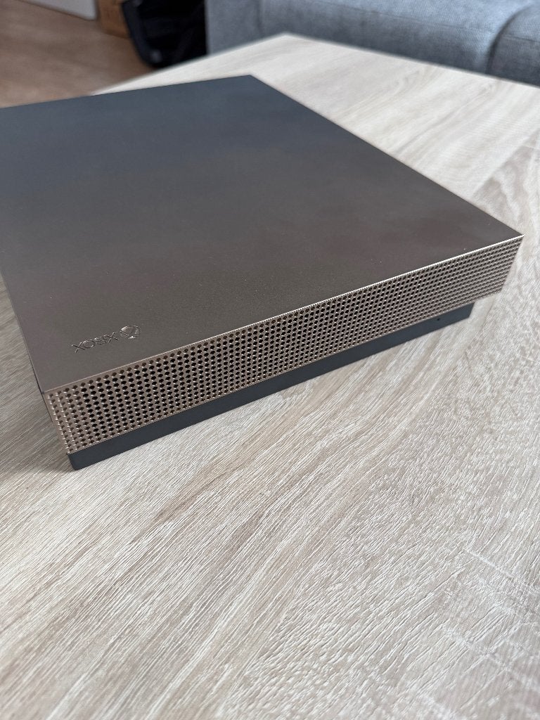 Xbox One X (Gold rush Limited Edition) + L4D 1 en 2, Spelcomputers en Games, Ophalen, 1 TB, Met 1 controller, Xbox One X