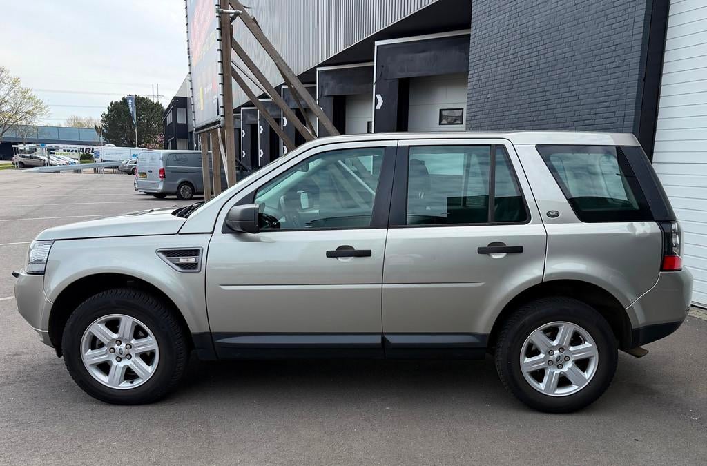 Land Rover Freelander 2.2 TD4 S VOLONDERHOUD/KEYLES/FACELIFT, Auto's, Euro 5, Stof, Gebruikt, Zwart