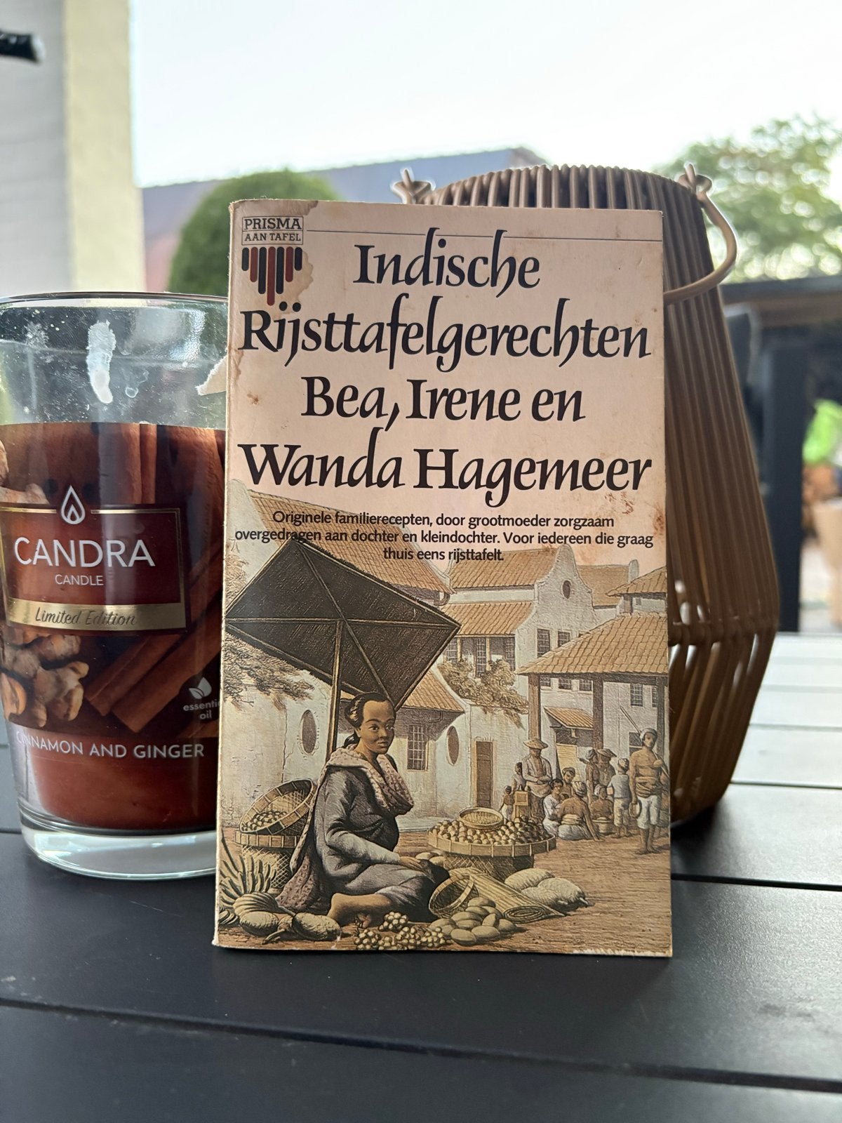 Indische Rijsttafelgerechten - Bea, Irene en Wanda Hagemeer, Ophalen of Verzenden, Gelezen, Azië en Oosters, Hoofdgerechten
