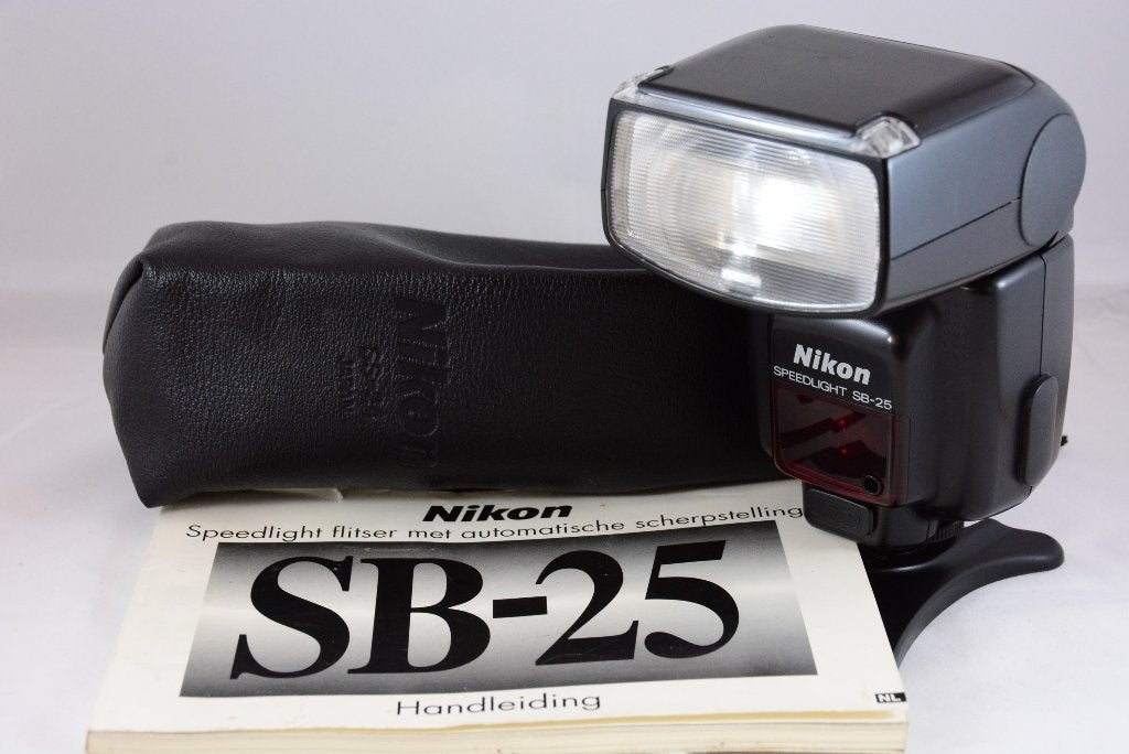Nikon Speedlight SB-25 flitser in NETTE STAAT, Gebruikt, Nikon Europe BV, Kantelbaar, Ophalen of Verzenden