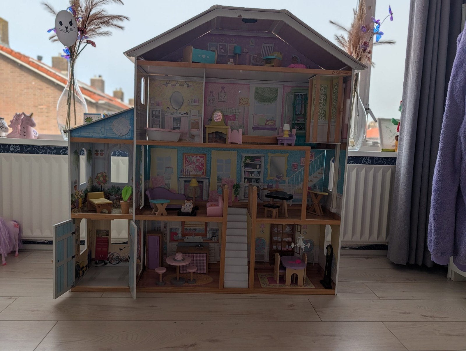 Groot Barbie poppenhuis met veel Barbiepoppen en accessoires, Kinderen en Baby's, Ophalen, Gebruikt, Barbie
