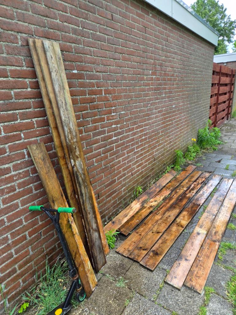 Gratis af te halen, step en houten planken, Ophalen of Verzenden, Gebruikt, Jongen of Meisje