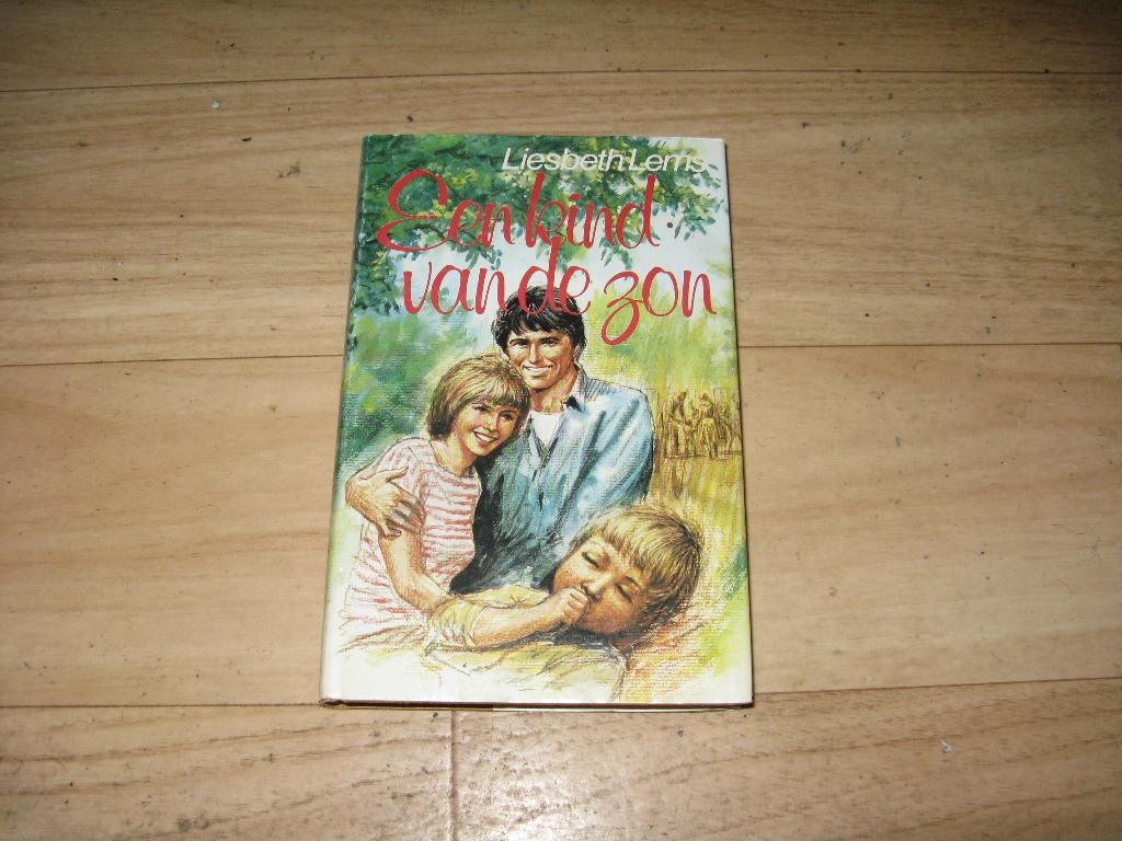 Liesbeth Lems - Een kind van de zon, Boeken, Ophalen of Verzenden, Gelezen