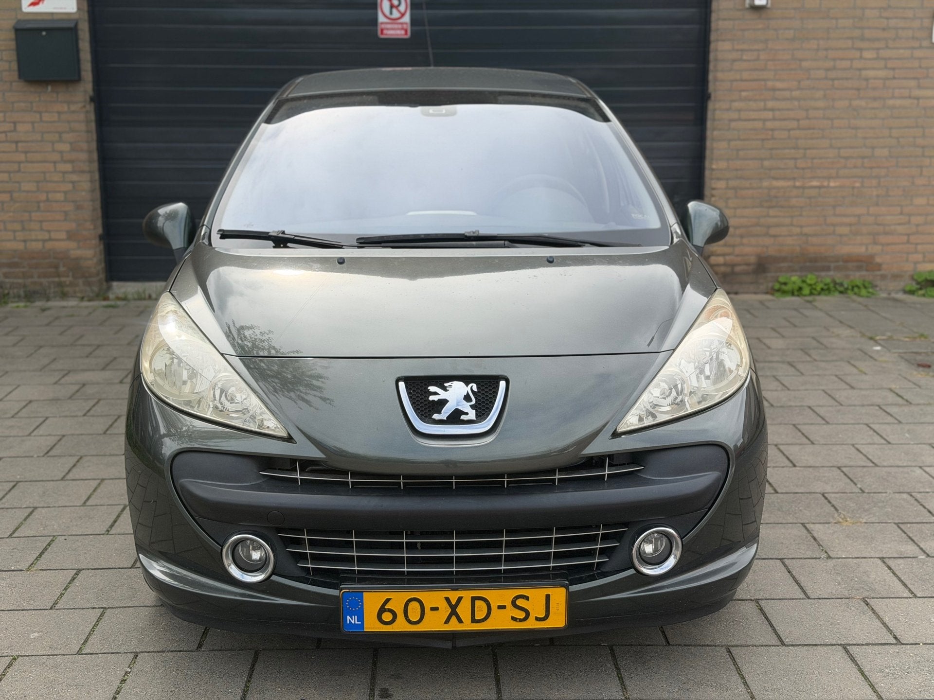 Peugeot 207 1.6-16V XS Pack Apk Airco Clima LM velgen lees a, Auto's, Voorwielaandrijving, Dealer onderhouden, Gebruikt, Bedrijf