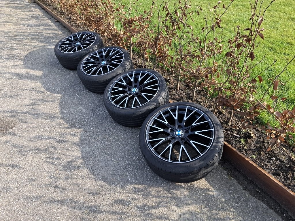 BMW velgen zwart/chroom 18 inch zomerbanden Goodyear, Auto-onderdelen, Ophalen, 18 inch, Velg(en), Zomerbanden