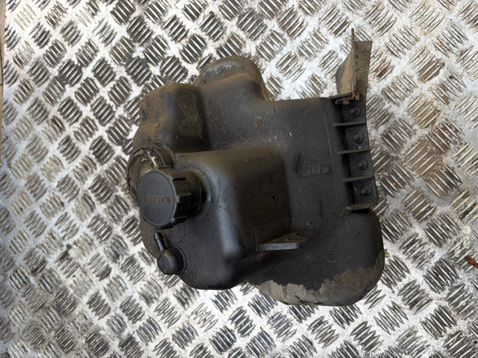 piaggio quartz benzine tank, Ophalen