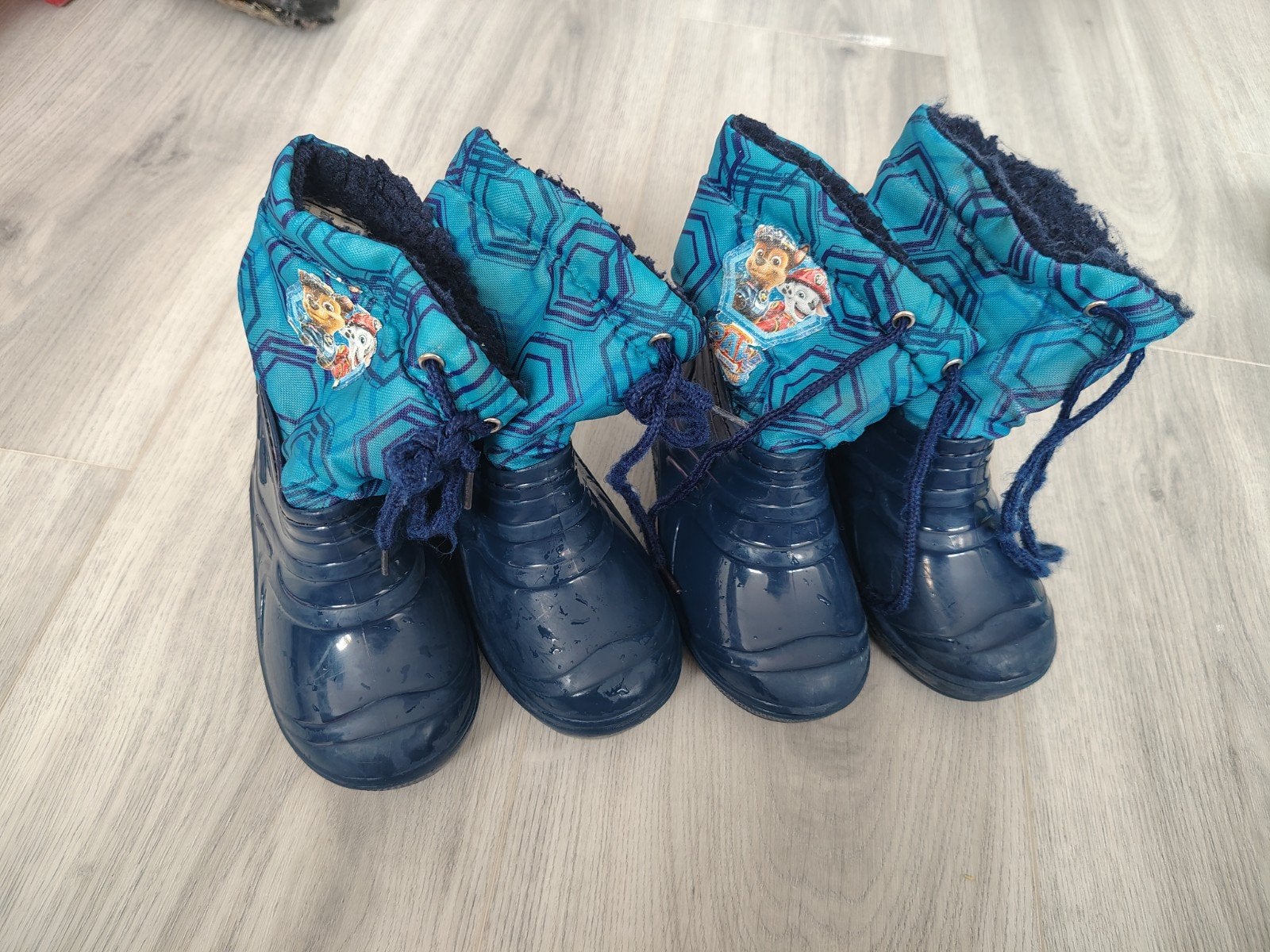 2x Paw Patrol winterlaarzen maat 24, Gebruikt, Jongen of Meisje, Ophalen of Verzenden, Laarzen