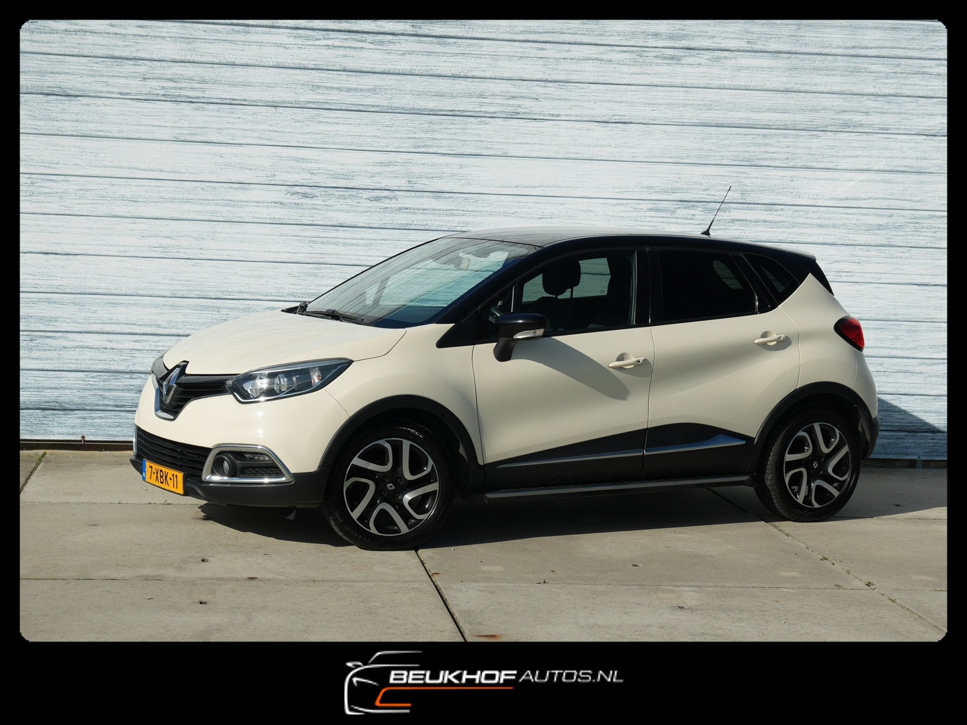 Renault Captur 0.9 TCe Dynamique R-Link Navi Cruise Airco Ca, Auto's, Voorwielaandrijving, Stof, Gebruikt, Zwart