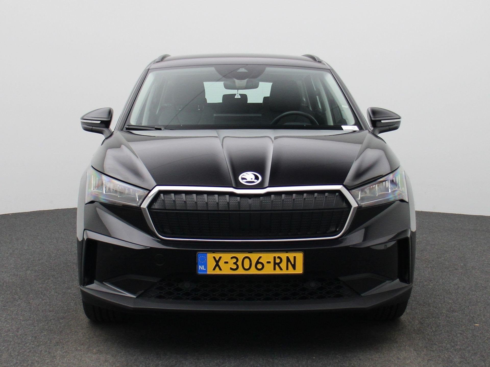 Skoda Enyaq 60 Selection | NIEUW BINNEN | ACHTERUITRIJCAMERA, Auto's, 12 maanden, Achterwielaandrijving, Leder en Stof, Zwart