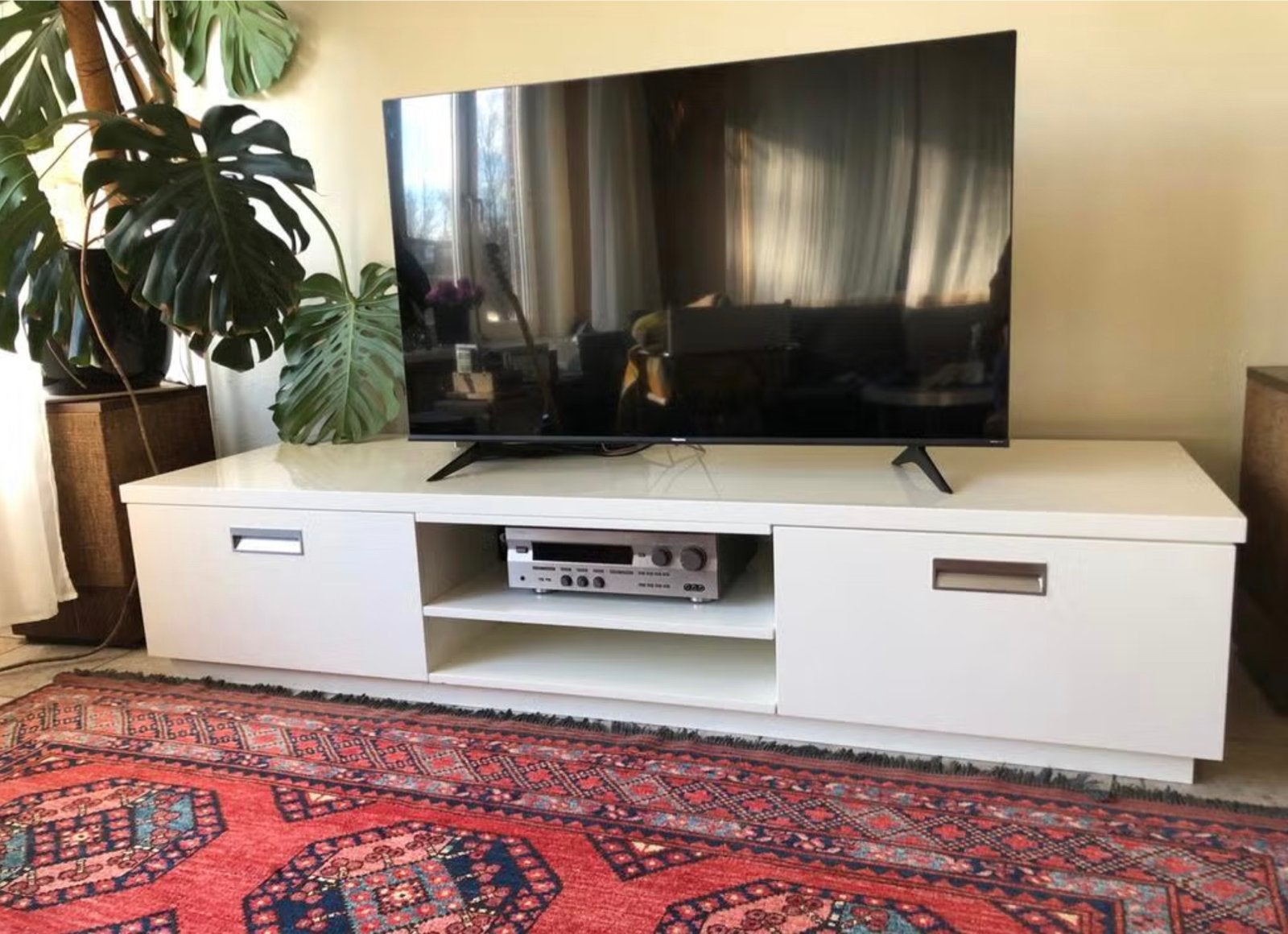 Modern wit tv-meubel met opbergruimte, Ophalen, Overige materialen, Gebruikt, 150 tot 200 cm
