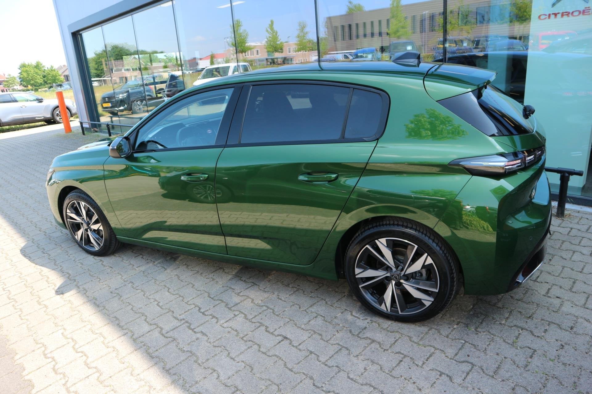 Peugeot 308 1.2 PureTech Allure NAVI CAMERA DAB CRUISE CLIMA, Auto's, Gebruikt, 1199 cc, Leder en Stof, Bedrijf
