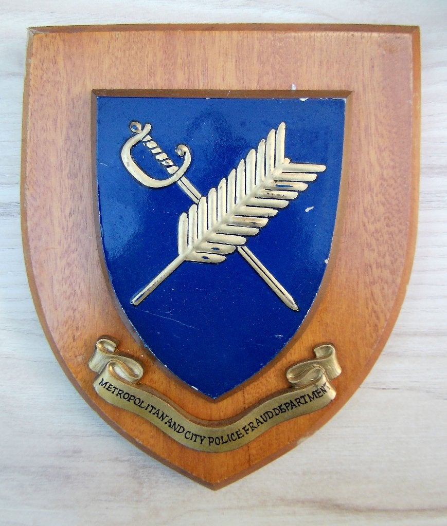 Wapenschild Metropolitan and City Police Frauddepartment, Ophalen of Verzenden, Overige soorten, Engeland, Embleem of Badge