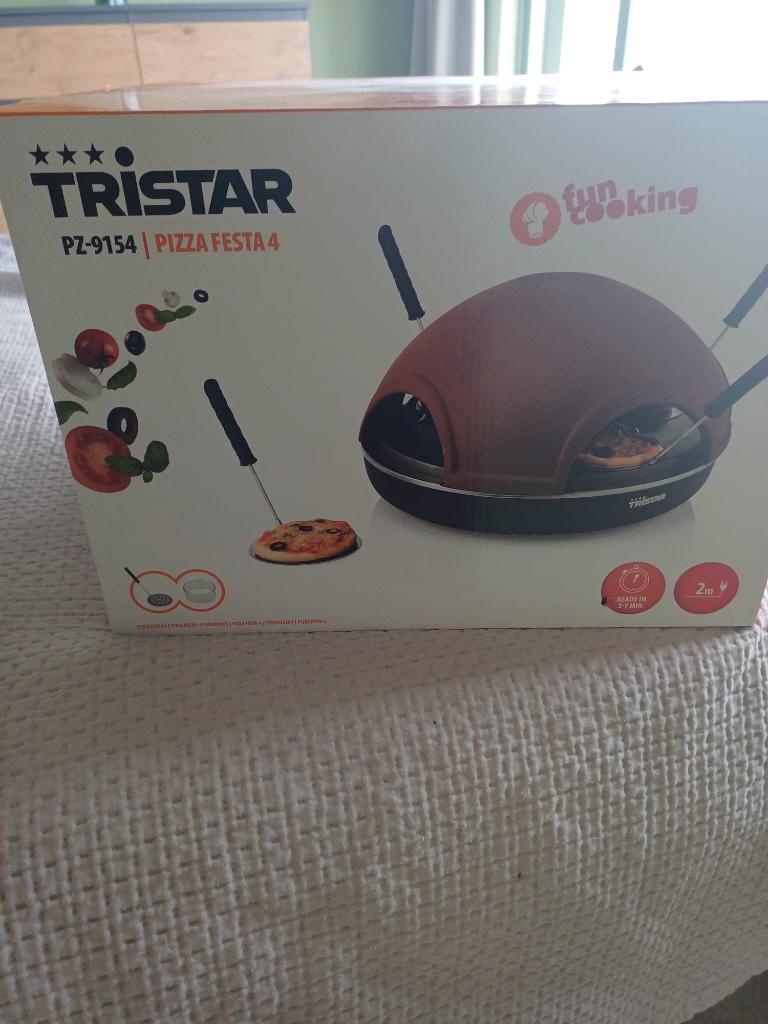 Tristar pizza festa 4 nooit gebruikt, Witgoed en Apparatuur, Gourmetstellen, Ophalen, Nieuw, 4 t/m 7 personen