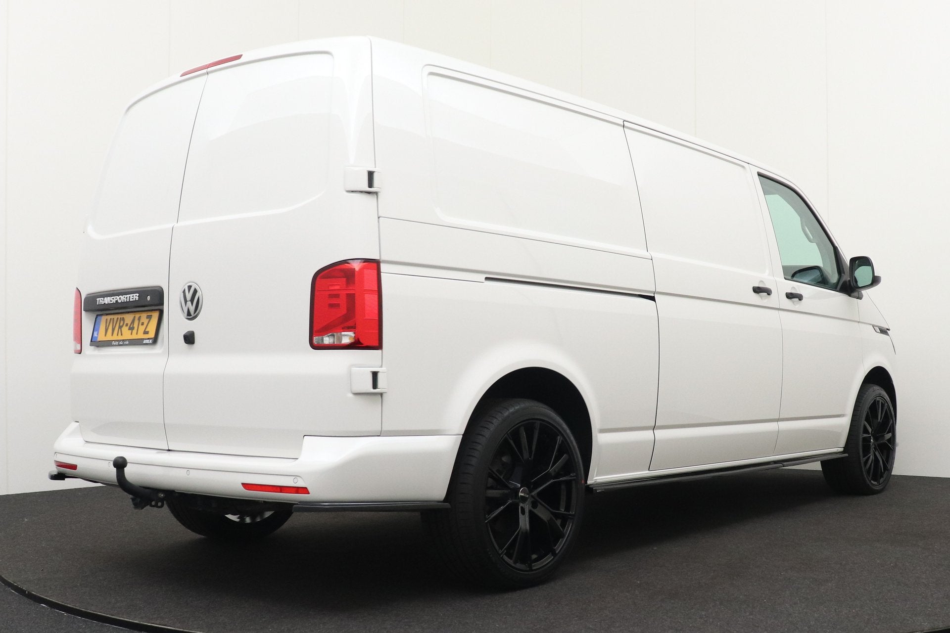 Volkswagen Transporter 2.0 TDI 150PK Aut. L2H1 R-Line 20" Ve, Stof, Gebruikt, 4 cilinders, 150 pk