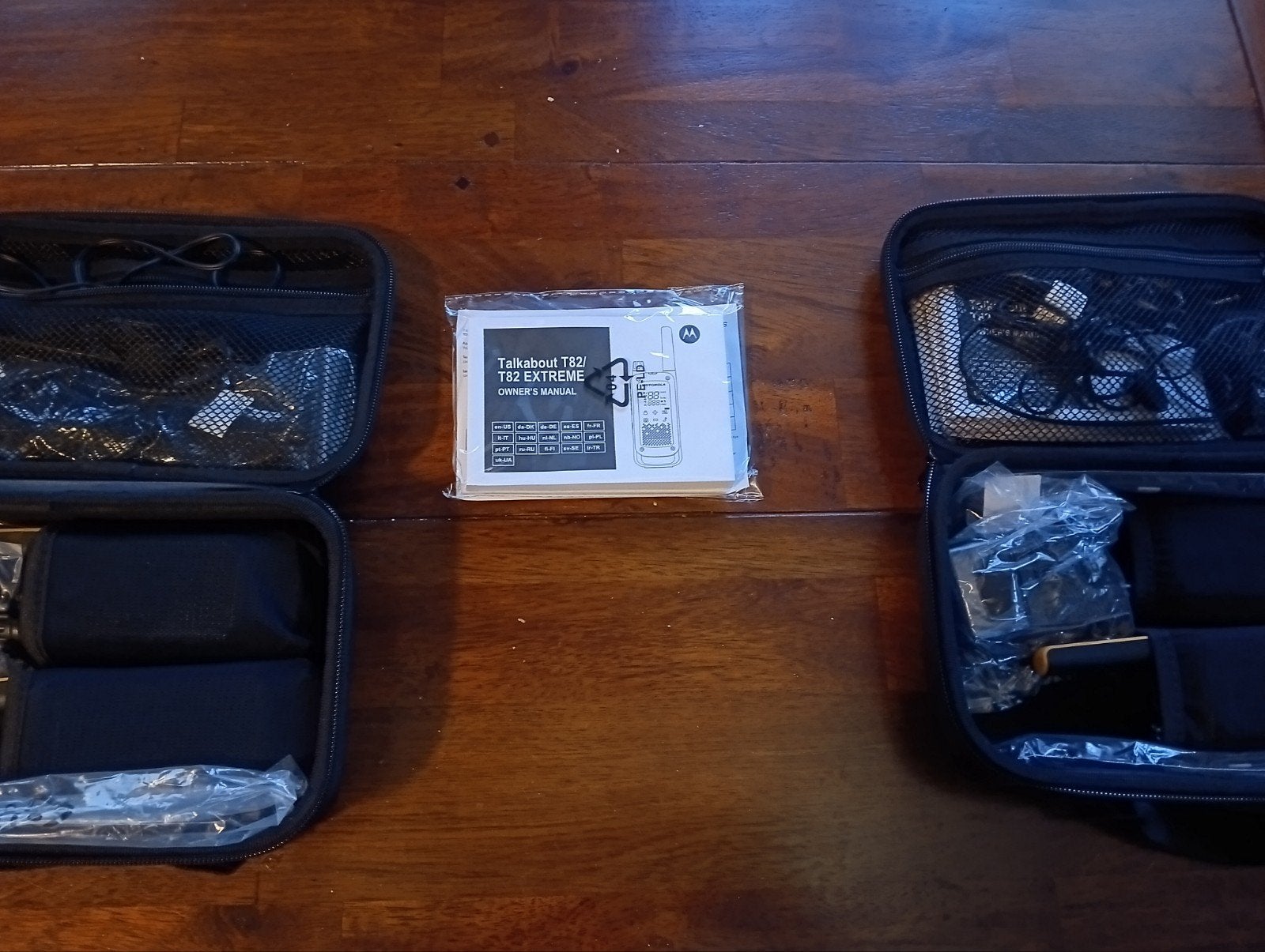 Motorola Talkabout T82/T82 EXTREME set met accessoires, Telecommunicatie, 5 tot 15 km, Ophalen of Verzenden, Zo goed als nieuw