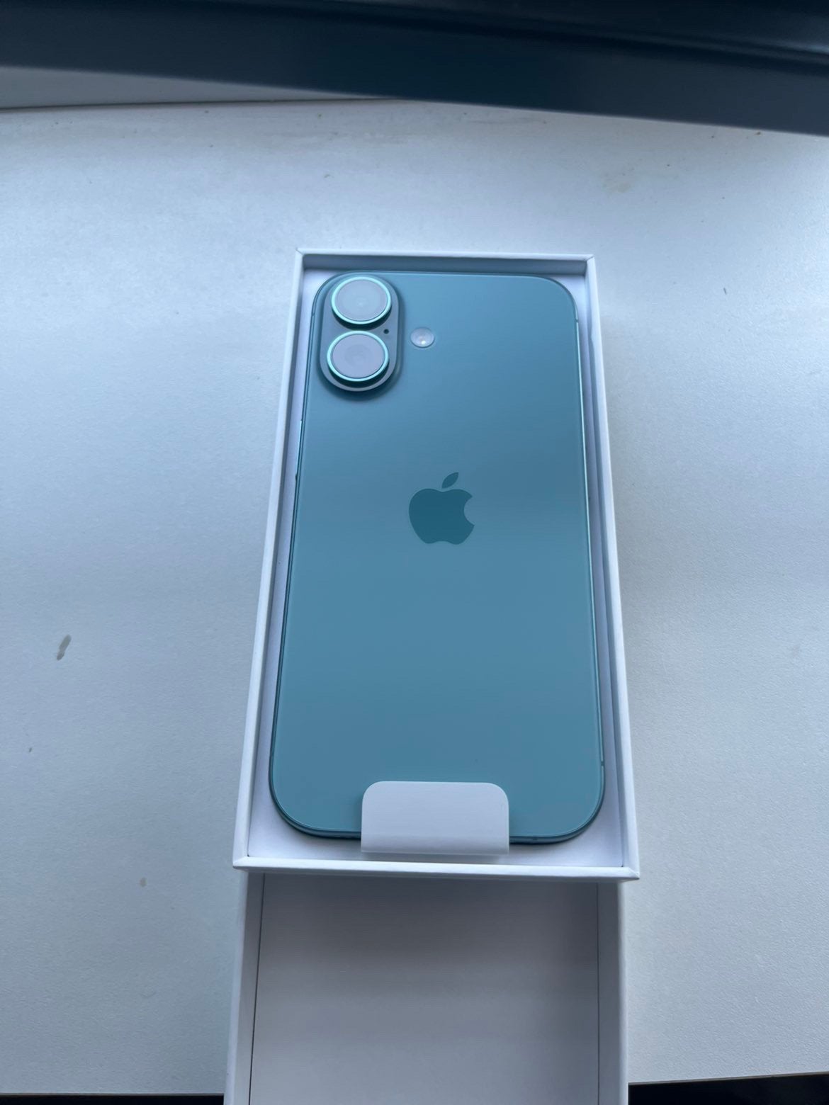 Apple iPhone 16 128GB Ultramarijn (Blauw), Telecommunicatie, Ophalen, 128 GB, Blauw, IPhone 16