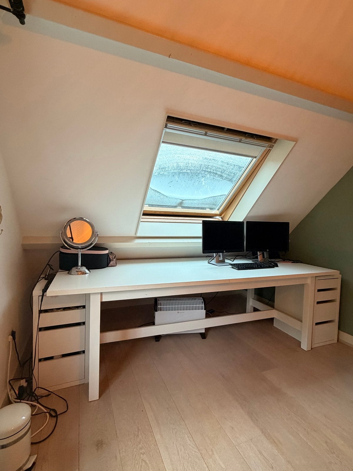 Groot wit bureau of eettafel en 2x IKEA Micke ladekast, Ophalen, Zo goed als nieuw, Overige merken, Hout