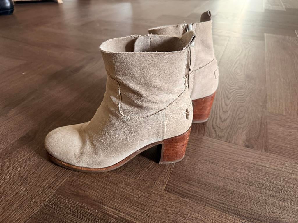 Shabbies enkellaarsjes maat 41, Kleding | Dames, Ophalen of Verzenden, Zo goed als nieuw, Beige
