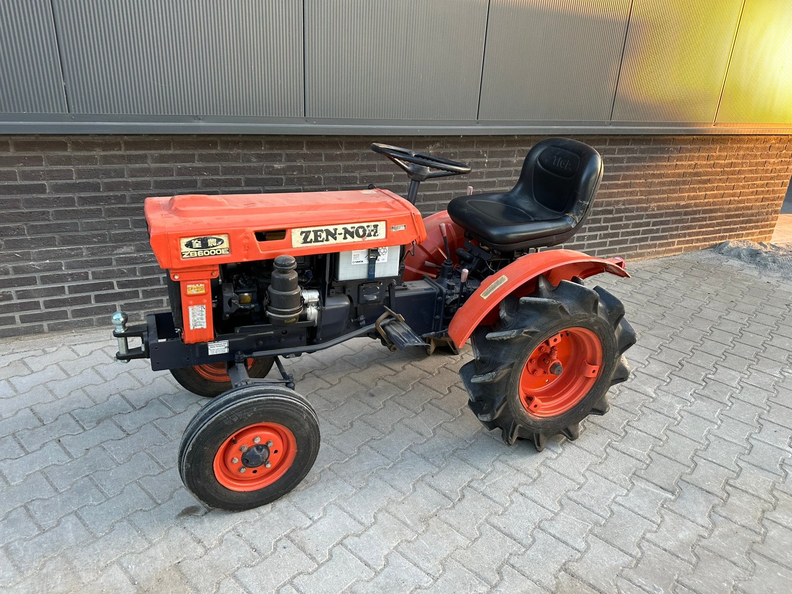 Kubota B6000 minitrekker, Ophalen, Gebruikt, Versnellingen, 90 tot 120 cm