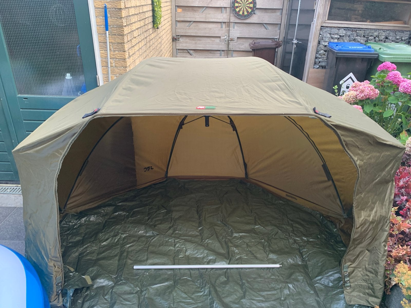 JRC Defender 60 Oval Brolly Vistent 2 keer gebruikt, Ophalen of Verzenden, Zo goed als nieuw, Tot en met 2