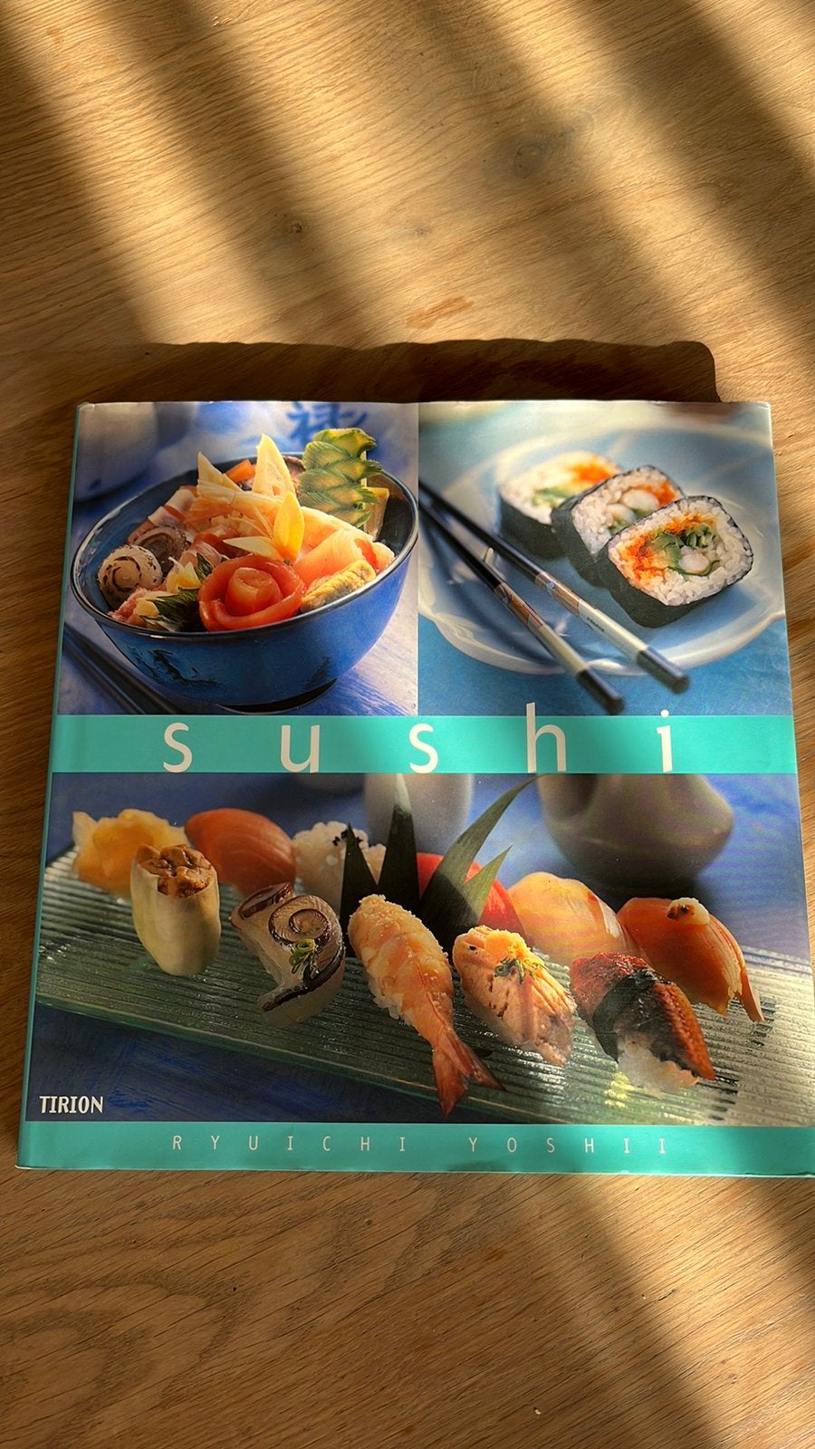 sushi kookboek, Boeken, Ophalen of Verzenden, Zo goed als nieuw, Azië en Oosters