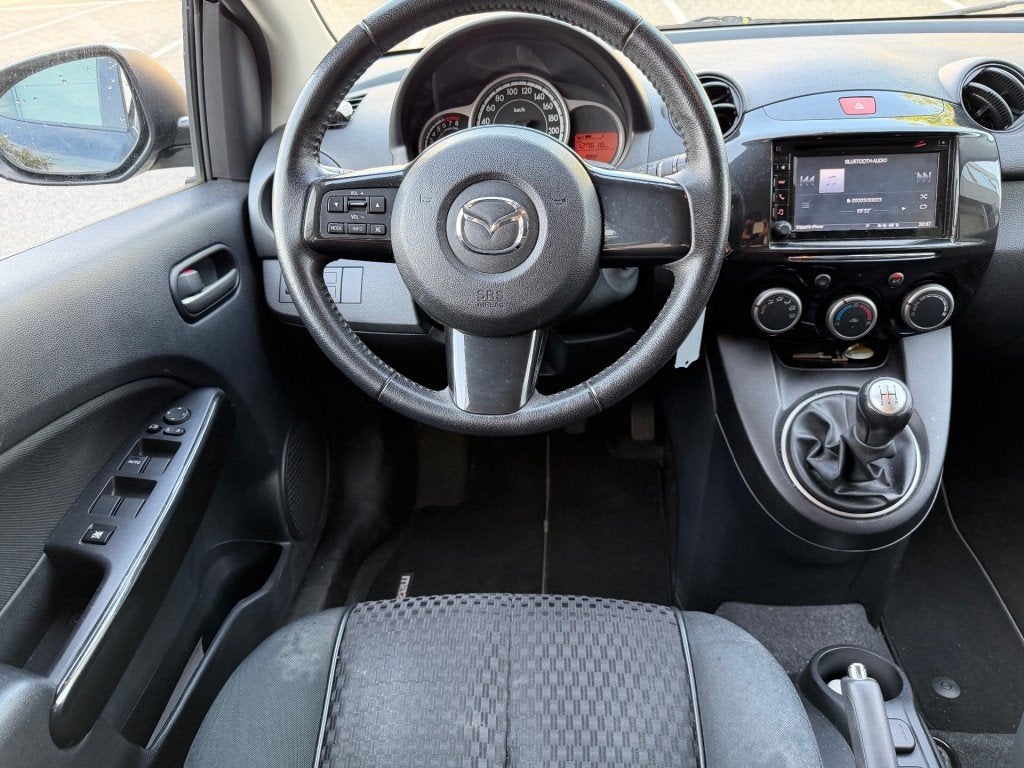 Mazda 2 1.3 Silver Edition AIRCO NAVI PDC ZEER NETTE AUTO AP, Euro 5, Gebruikt, 31 €/maand, 4 cilinders