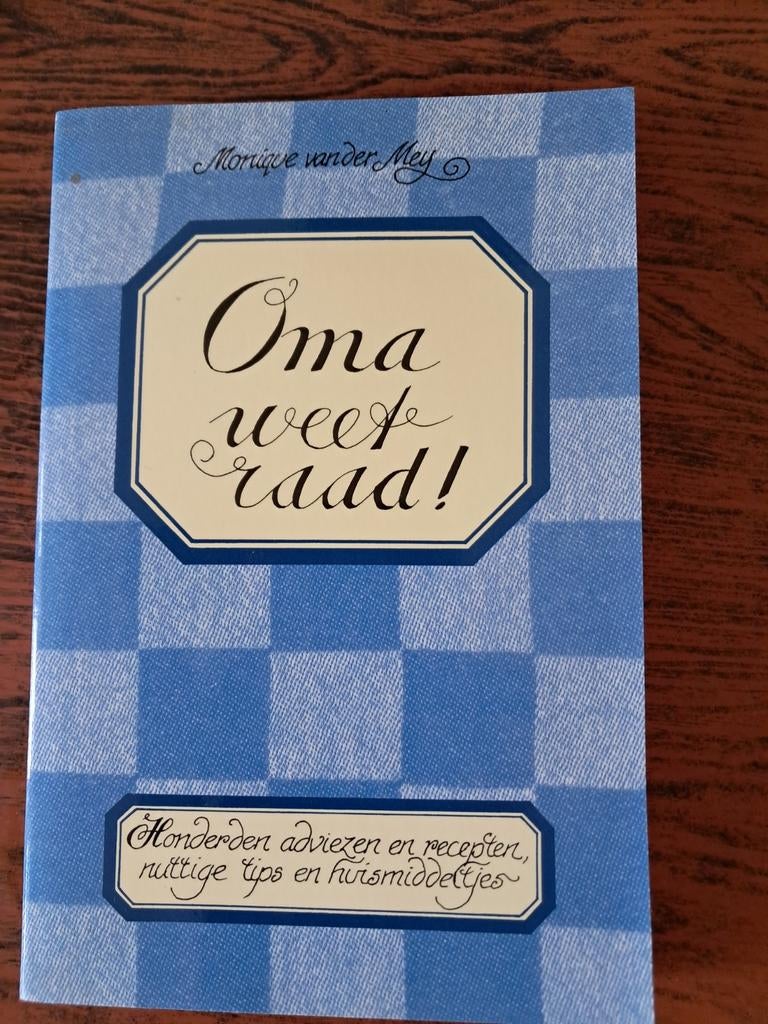 Oma weet raad! Monique van der Mey - Tips & Recepten, Ophalen of Verzenden, Gelezen, Overige typen, Monique van der Mey