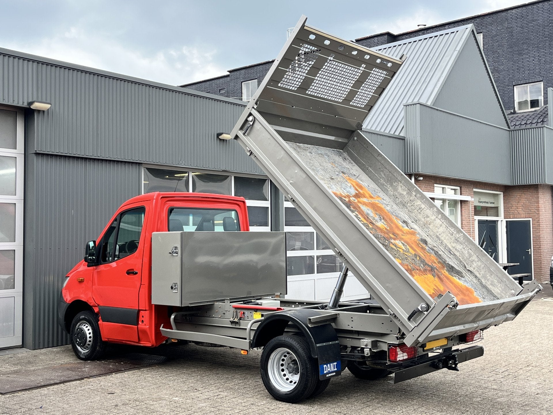 Mercedes-Benz Sprinter 514 2.2 CDI Kipper Airco Trekhaak 350, Auto's, Bestelauto's, Achterwielaandrijving, Gebruikt, Zwart, Start-stop-systeem