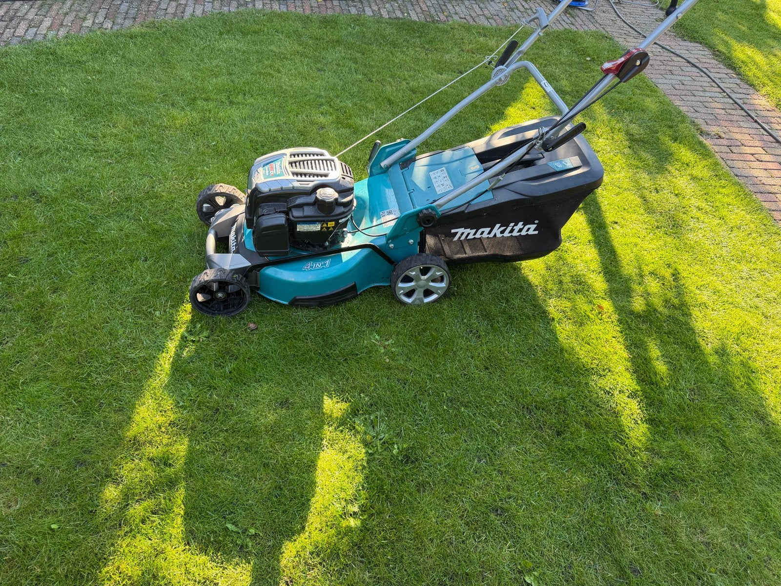 Makita Benzine Grasmaaier met Opvangzak - Zo goed als nieuw, Ophalen, Cirkelmaaier, Zo goed als nieuw, 40 t/m 49 cm