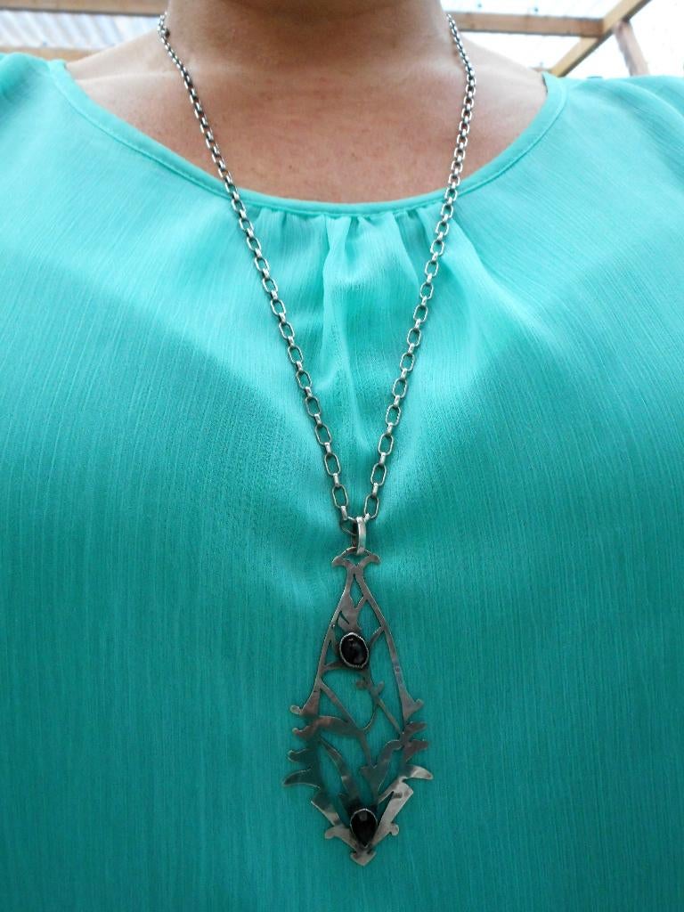 Zilveren ketting met antieke hanger met granaat nr.1601, Verzenden, Zilver, Ketting, Met edelsteen