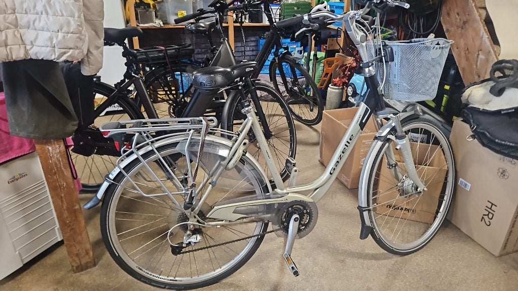 Dames fiets, Ophalen, Versnellingen, Gazelle, Trommelrem