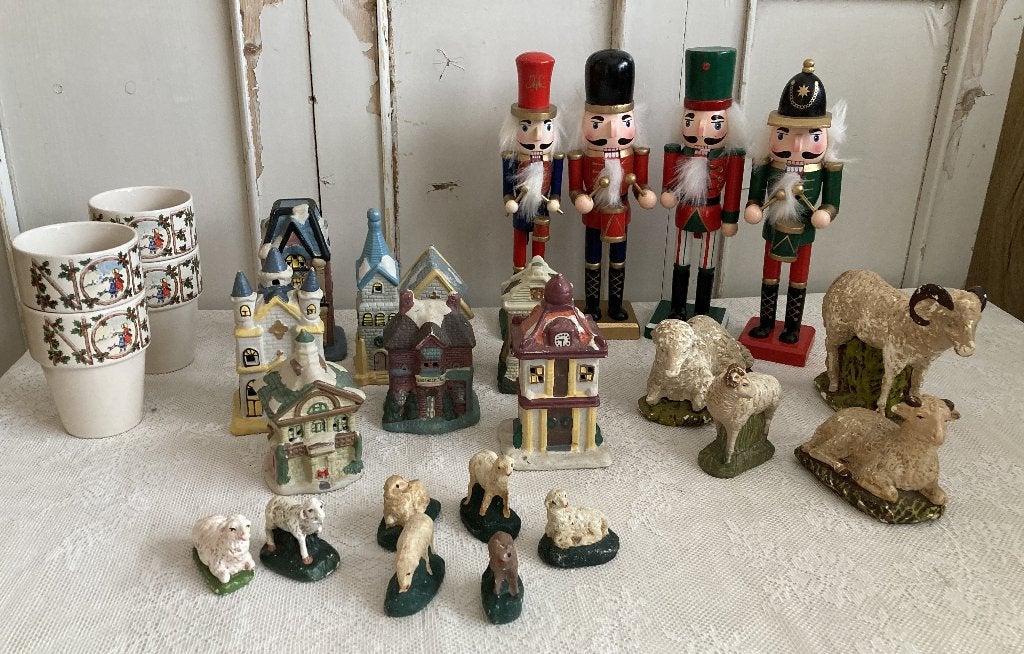 Kerst / Brocante kerstartikelen / oa kerststal-schaapjes, ---, Ophalen of Verzenden, ---, ---