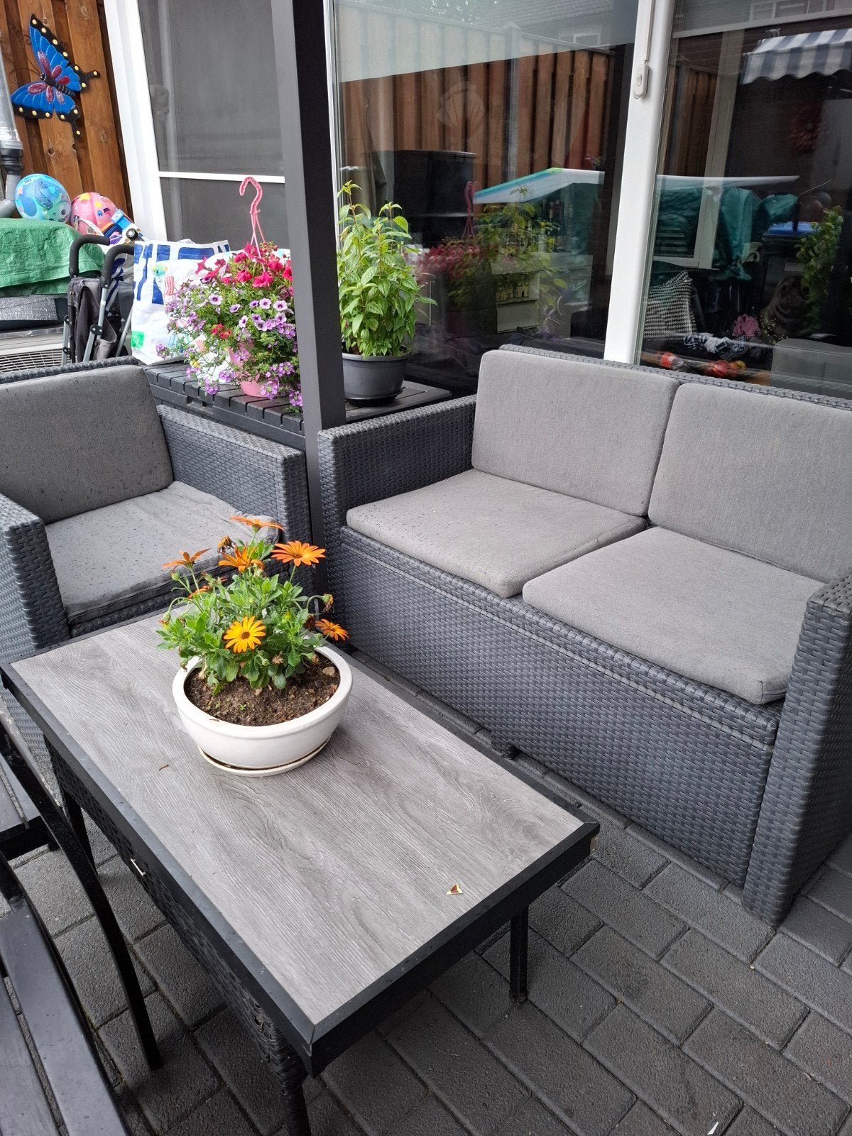 Allibert loungeset met 2-zits bank en fauteuil, Tuin en Terras, Tuinsets en Loungesets, Ophalen, 3 zitplaatsen, Zo goed als nieuw
