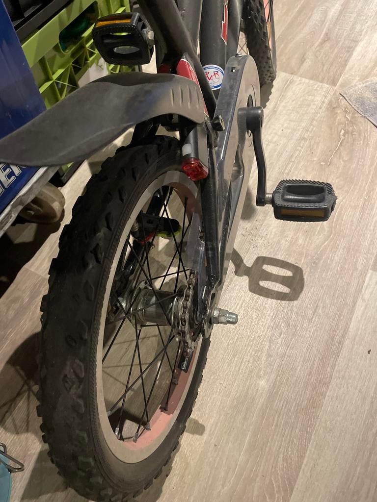 Alpina kinderfiets 16 inch - Zo goed als nieuw, Ophalen, Zo goed als nieuw, Terugtraprem, 16 tot 20 inch