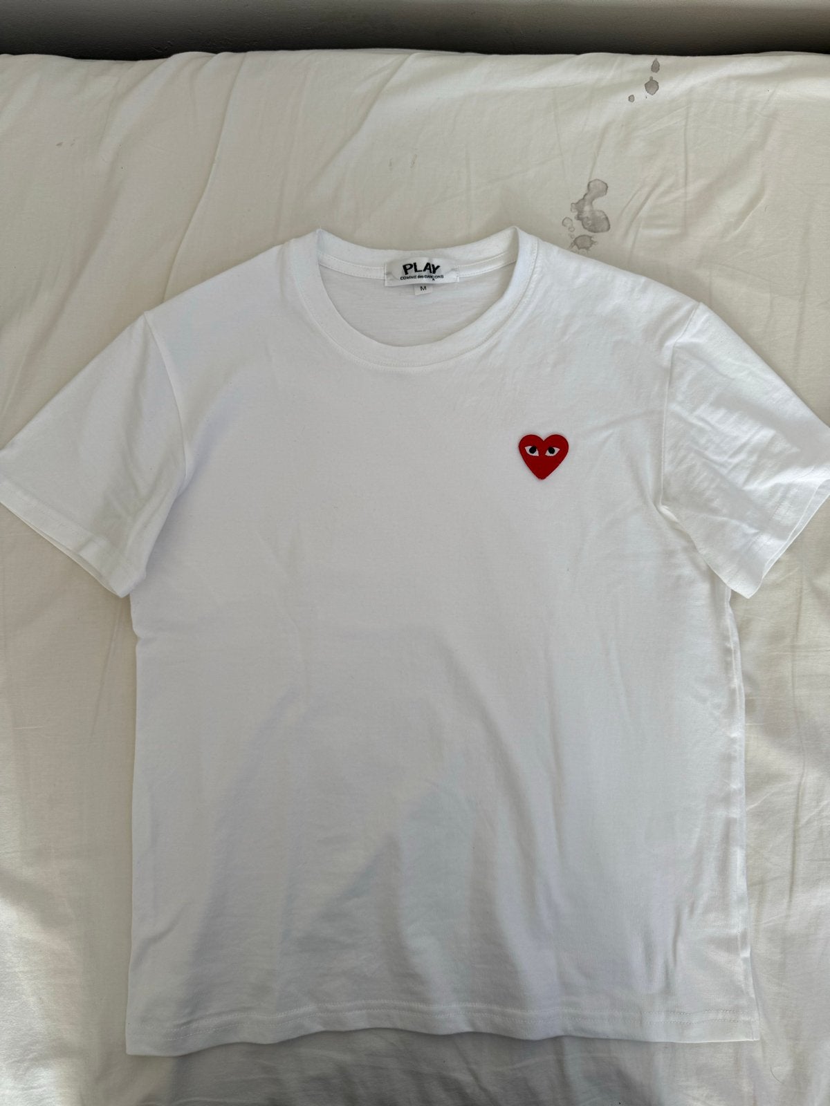 Comme des Garçons PLAY T-shirt met rood hart, Ophalen of Verzenden, Zo goed als nieuw, Maat 48/50 (M), Wit