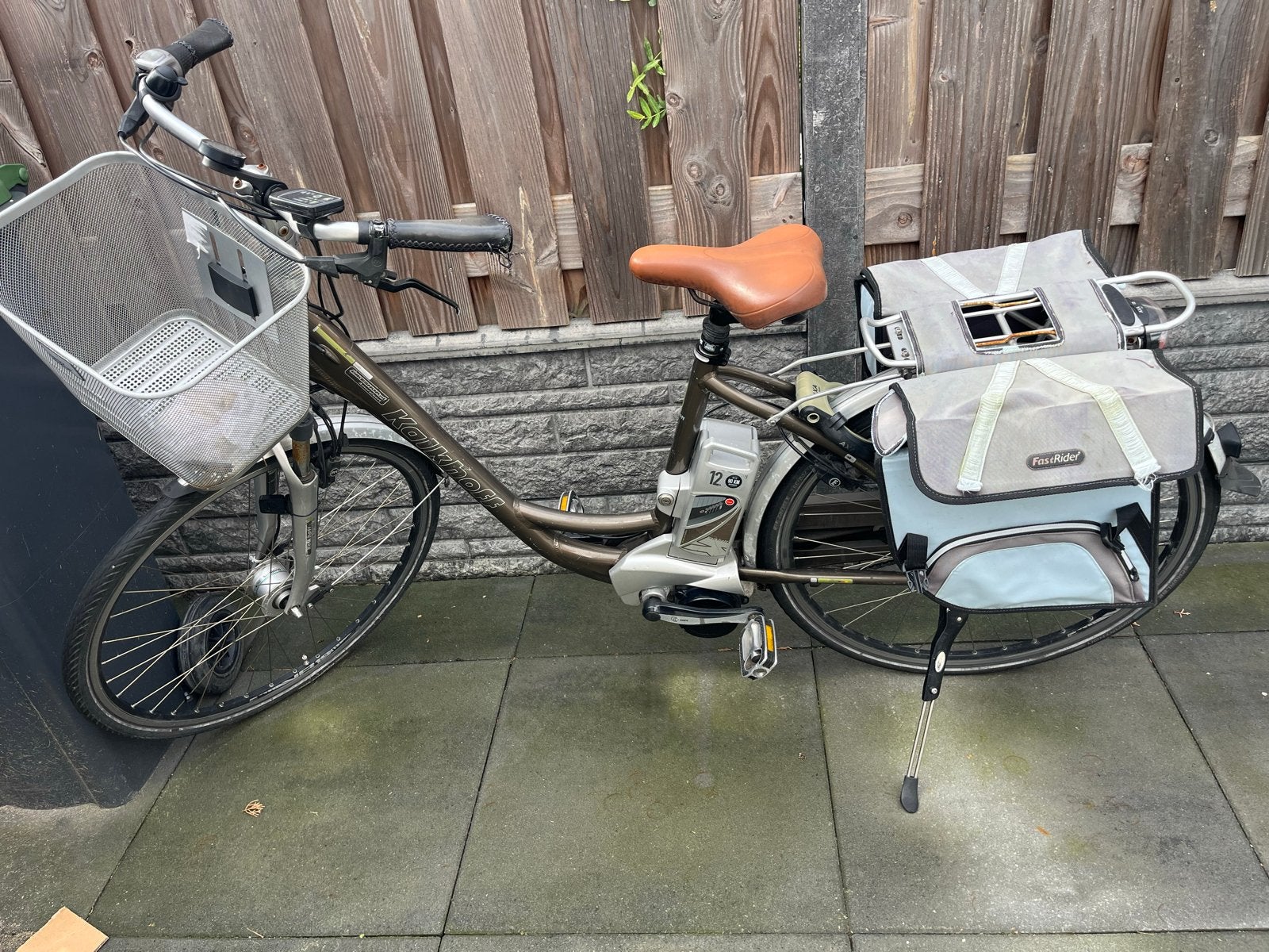 Kalkhoff elektrische fiets met mand en fietstassen, Ophalen of Verzenden, Gebruikt, 50 km per accu of meer, Overige merken
