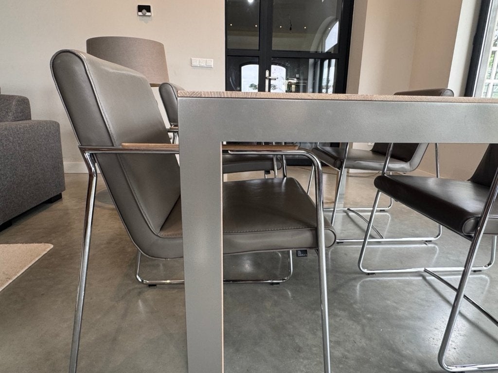Leolux eetkamerset Spring Orchid | Unieke set, Huis en Inrichting, Complete eetkamers, Leolux, Ophalen of Verzenden, 4 tot 6 stoelen