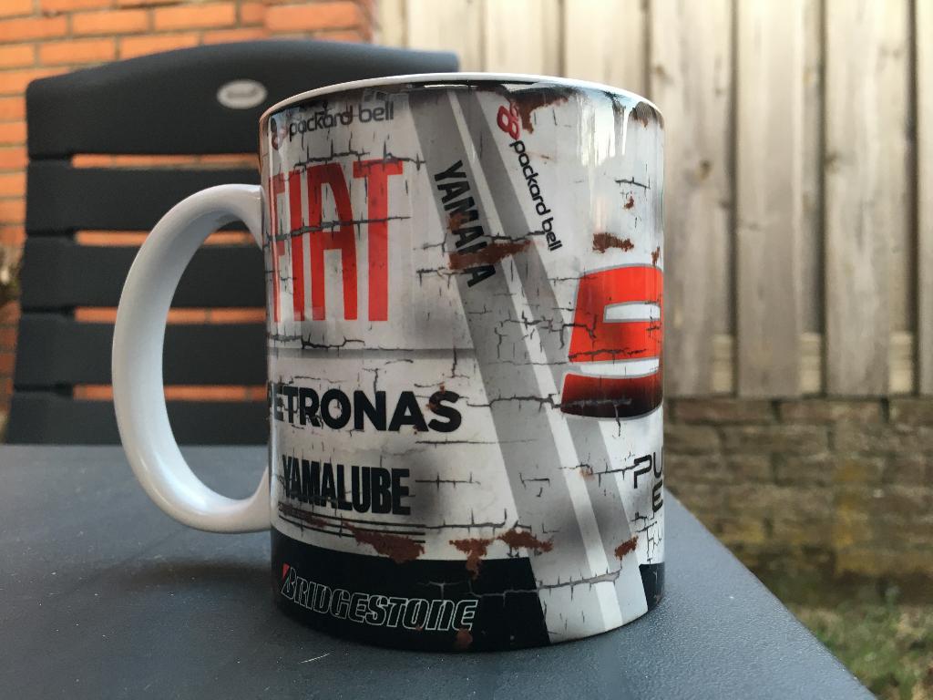✅ Jorge Lorenzo Limited Edition Yamaha mok Vintage Petronas, Ophalen of Verzenden, Nieuw, Motoren