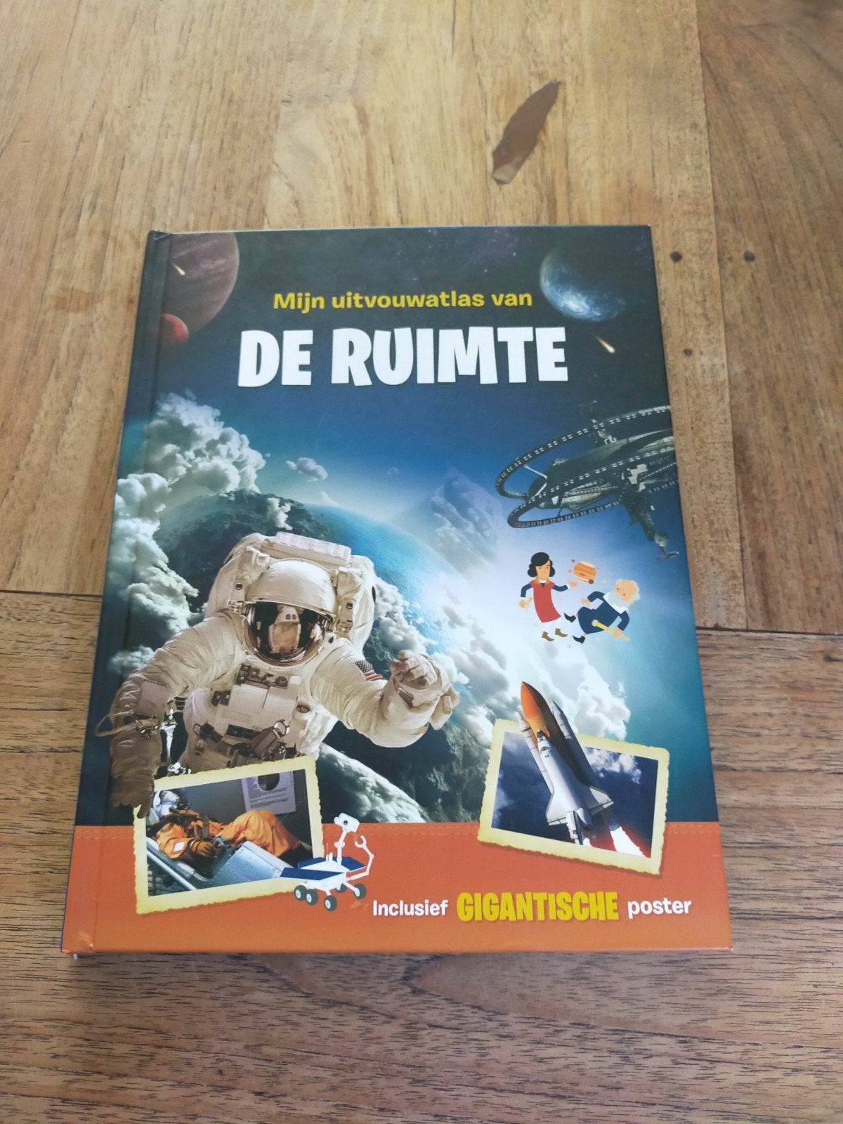 Mijn uitvouwatlas van DE RUIMTE, Ophalen of Verzenden, Zo goed als nieuw, Overige onderwerpen, Onbekend