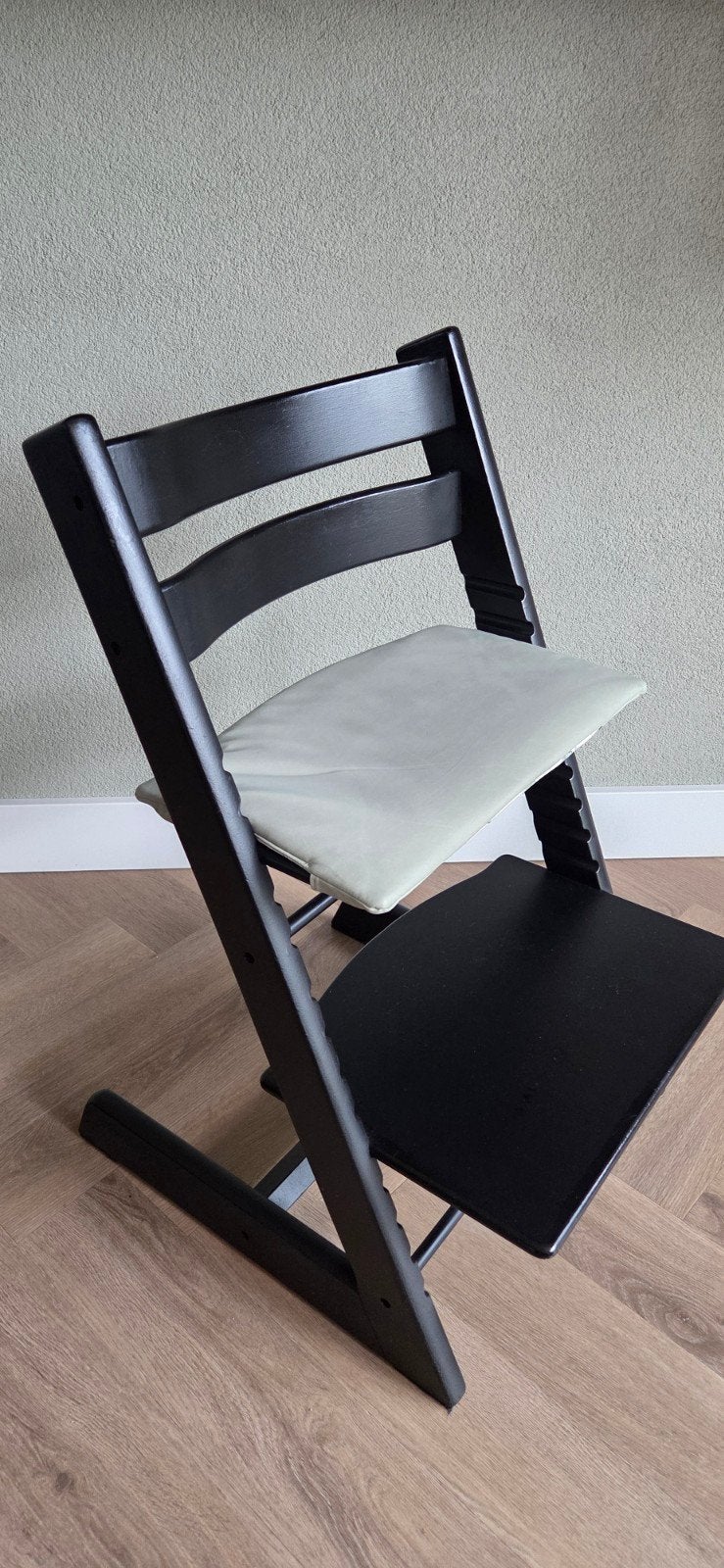 Zwarte stokke kinderstoel., Ophalen, Gebruikt