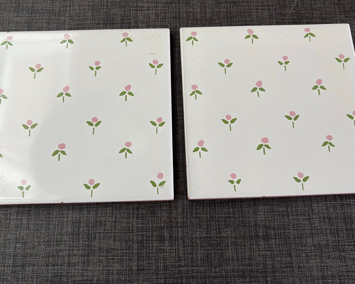 TEGELTJES 15x15 2 stuks italiaans rose bloemetjes, Doe-het-zelf en Verbouw, Zo goed als nieuw, Minder dan 5 m², Wandtegels, Keramiek