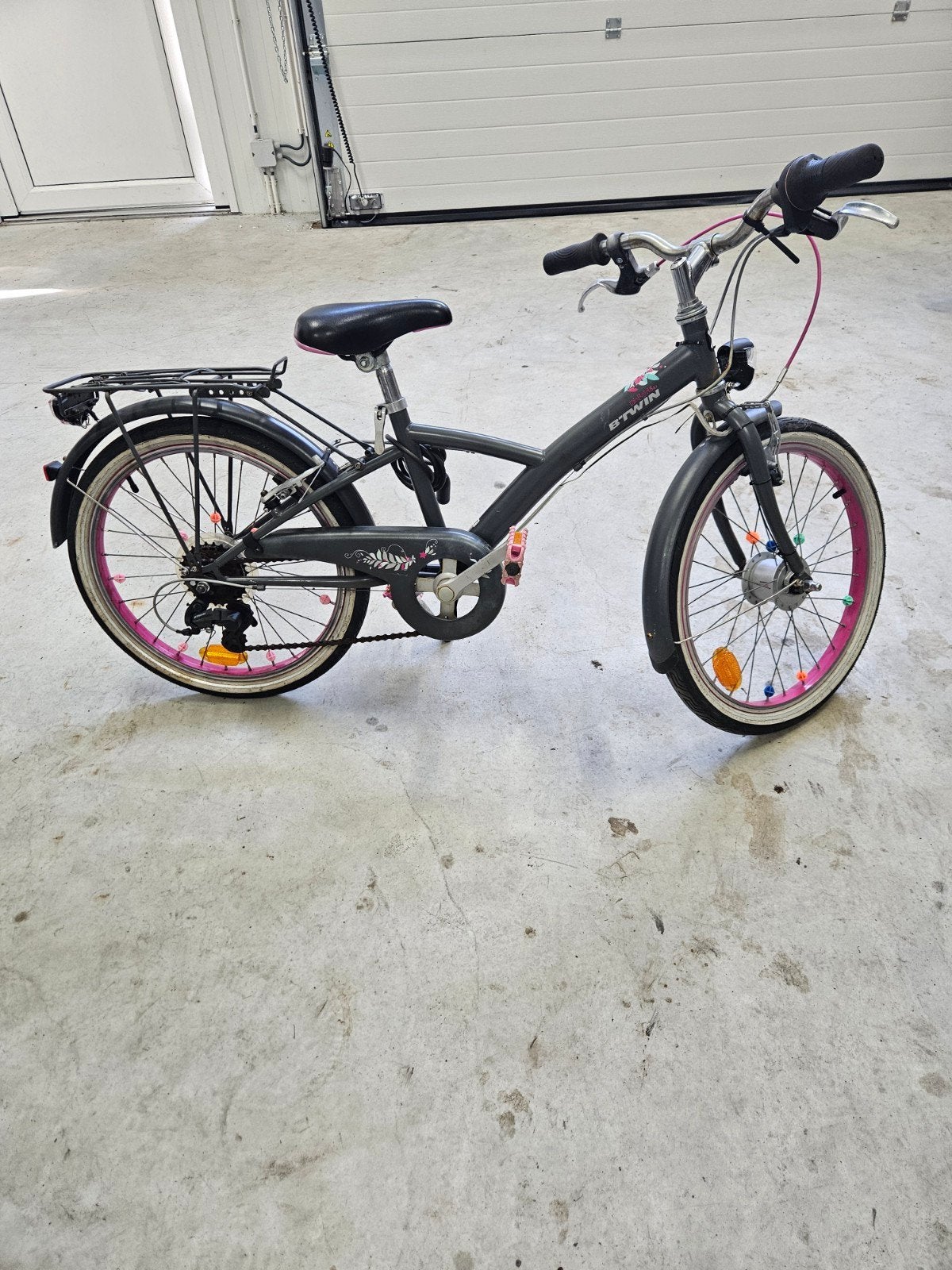 20 inch dames fiets, Ophalen of Verzenden, Zo goed als nieuw, 20 inch of meer