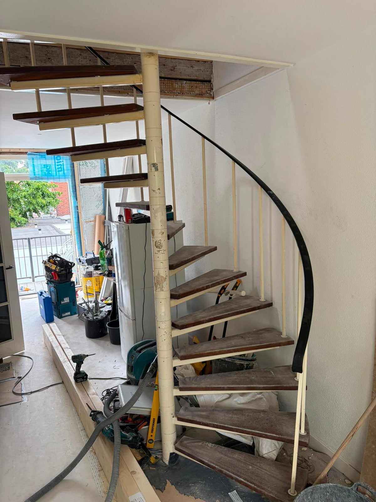 Gebruikte spiltrap / wenteltrap – ca. 3 meter hoog, Ophalen, Zo goed als nieuw, 2 tot 4 meter