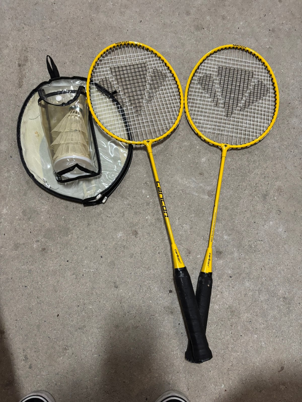 Carlton Badminton Set met 2 rackets en shuttles, Ophalen of Verzenden, Zo goed als nieuw, Racket(s)