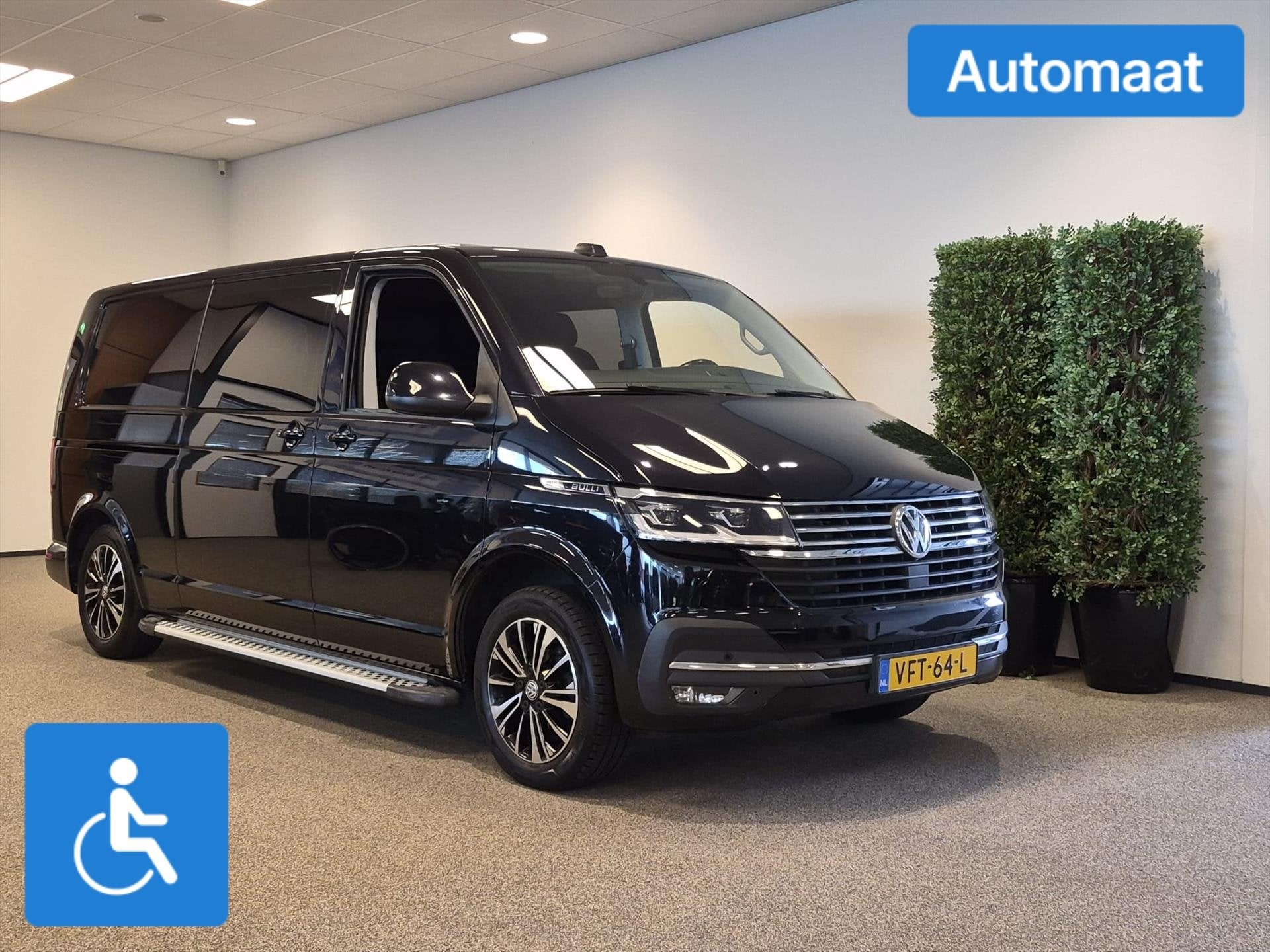 Volkswagen Transporter L2H1 Rolstoelbus Automaat - 2x zijsch, Automaat, 12 maanden, Stof, Gebruikt