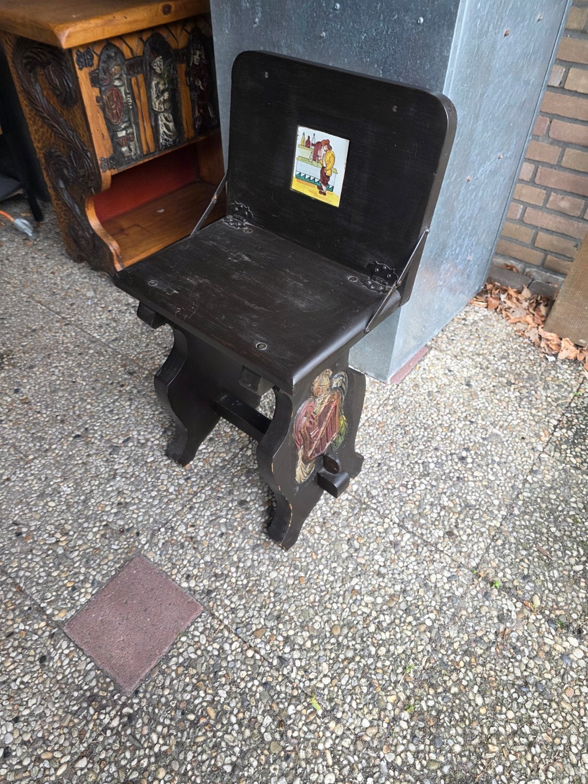 Spaanse krukjes en kastje met houtsnijwerk, Ophalen, Gebruikt, Hout