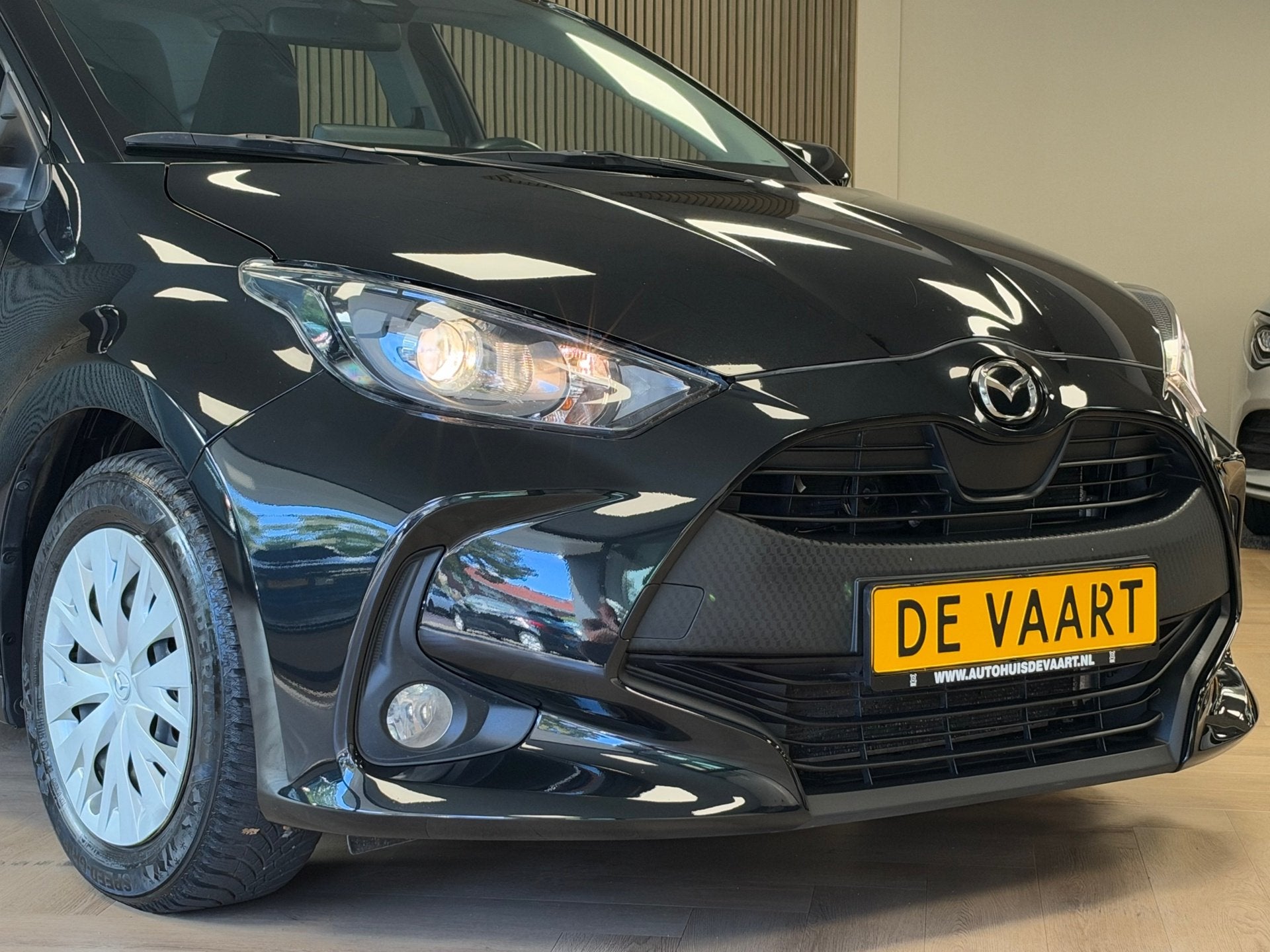 Mazda 2 Hybrid 1.5 Pure AUTOMAAT ADAPTIVE CRUISE CLIMATE CON, Auto's, Dealer onderhouden, Stof, Gebruikt, Zwart