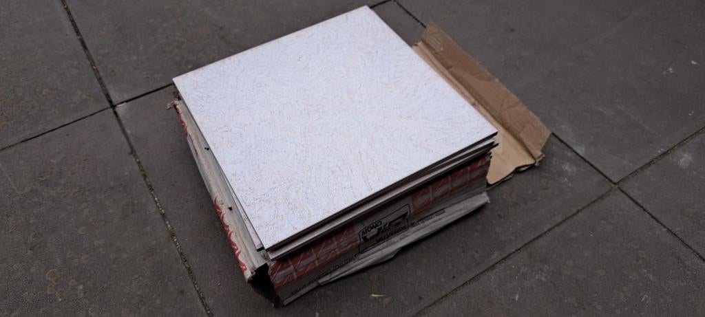 Gratis af te halen: restant tegels, Doe-het-zelf en Verbouw, Tegels, Ophalen, 60 cm of meer, Nieuw, Minder dan 5 m²