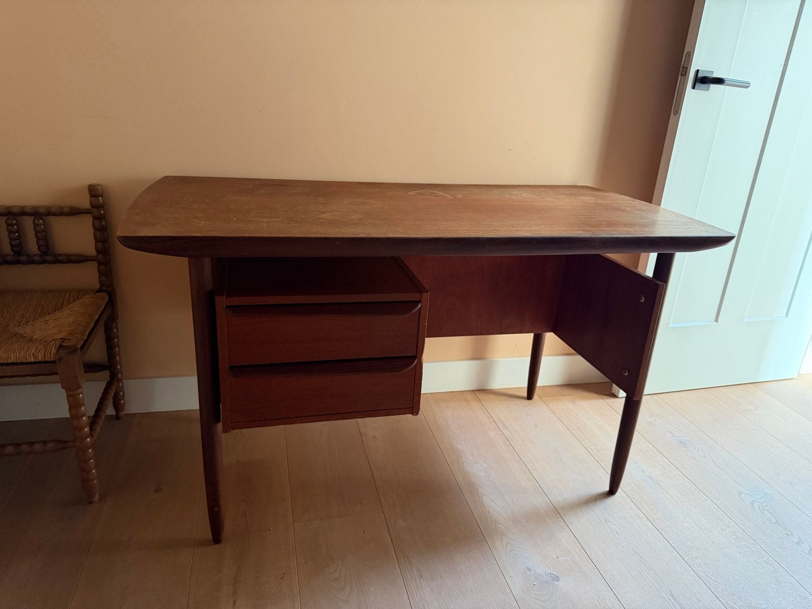 Vintage Teakhouten Bureau met Lades - Jaren '60 Stijl, Overige typen, Gebruikt, Ophalen of Verzenden, Overige merken